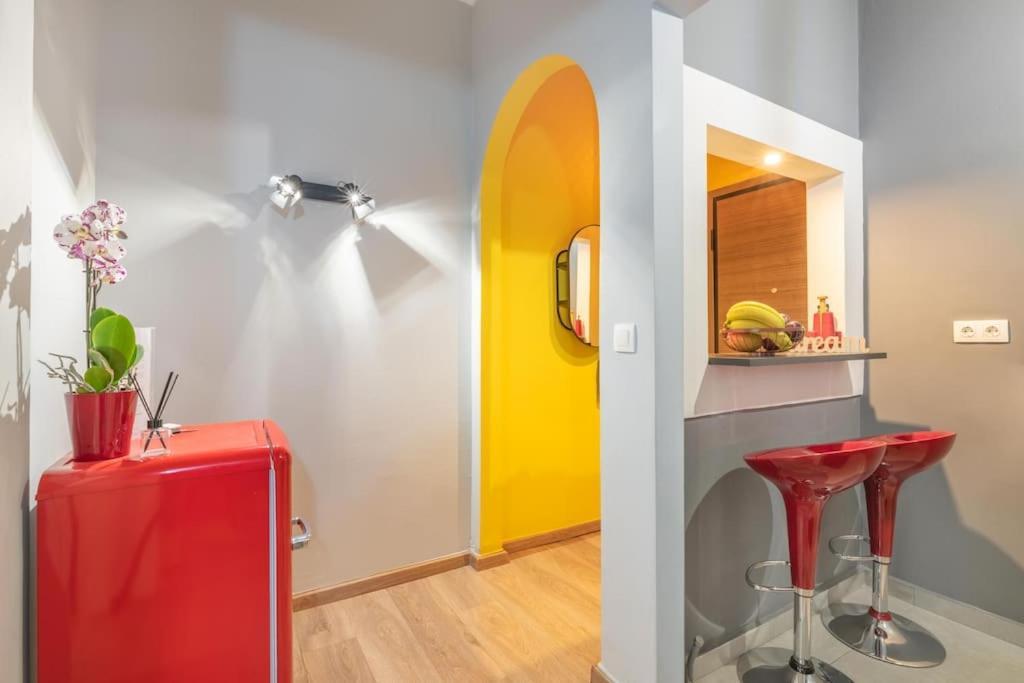 The Hostmaster Hollywood Space Studio Athens Exterior photo
